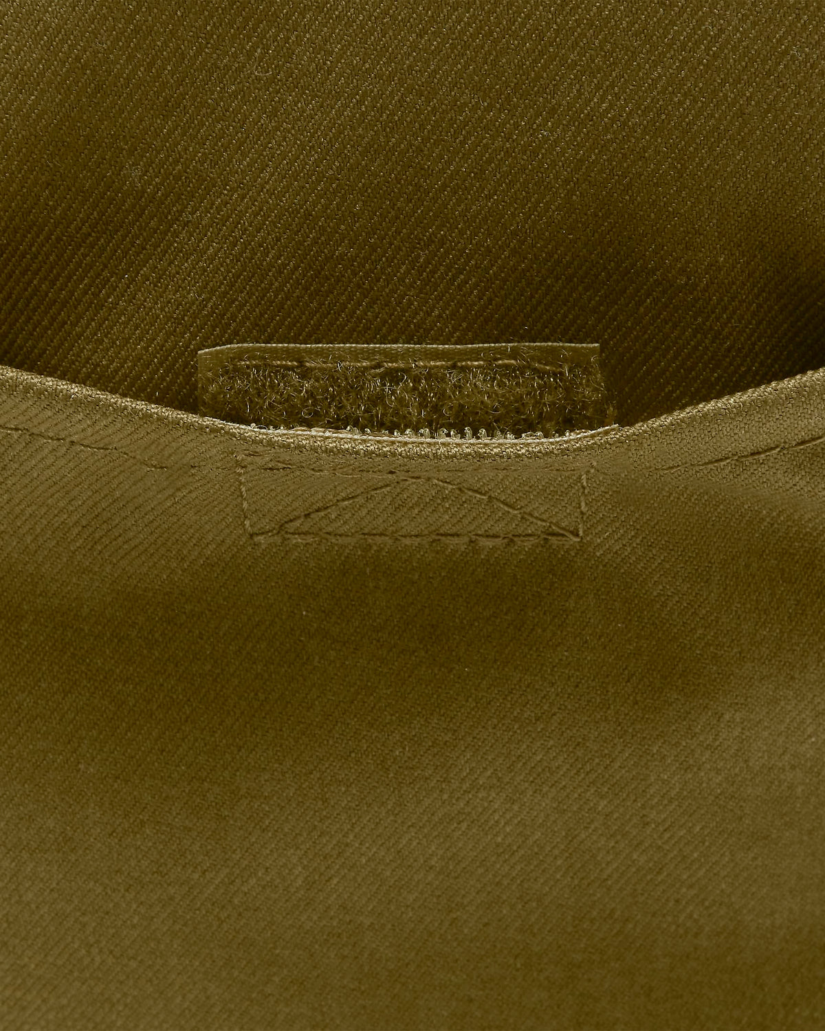 Nike Premium Cross-Body Bag | Olive Flak