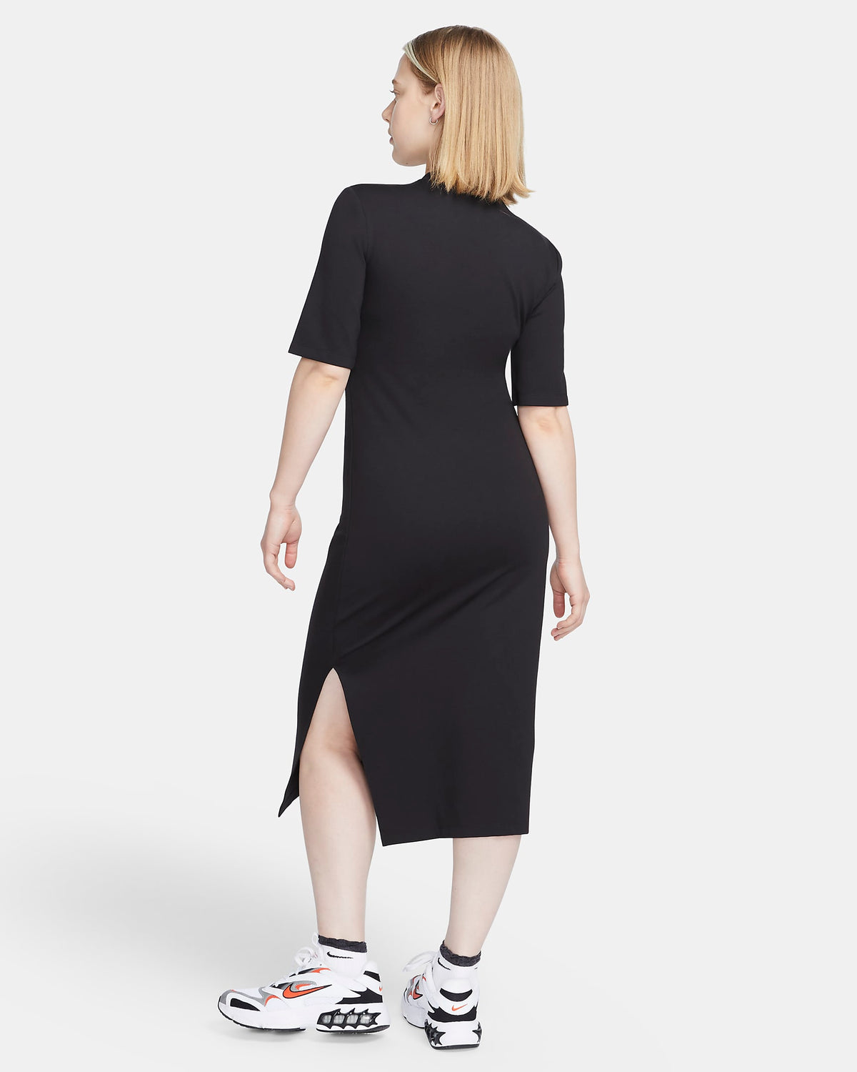 Nike Sportswear Essential | Black