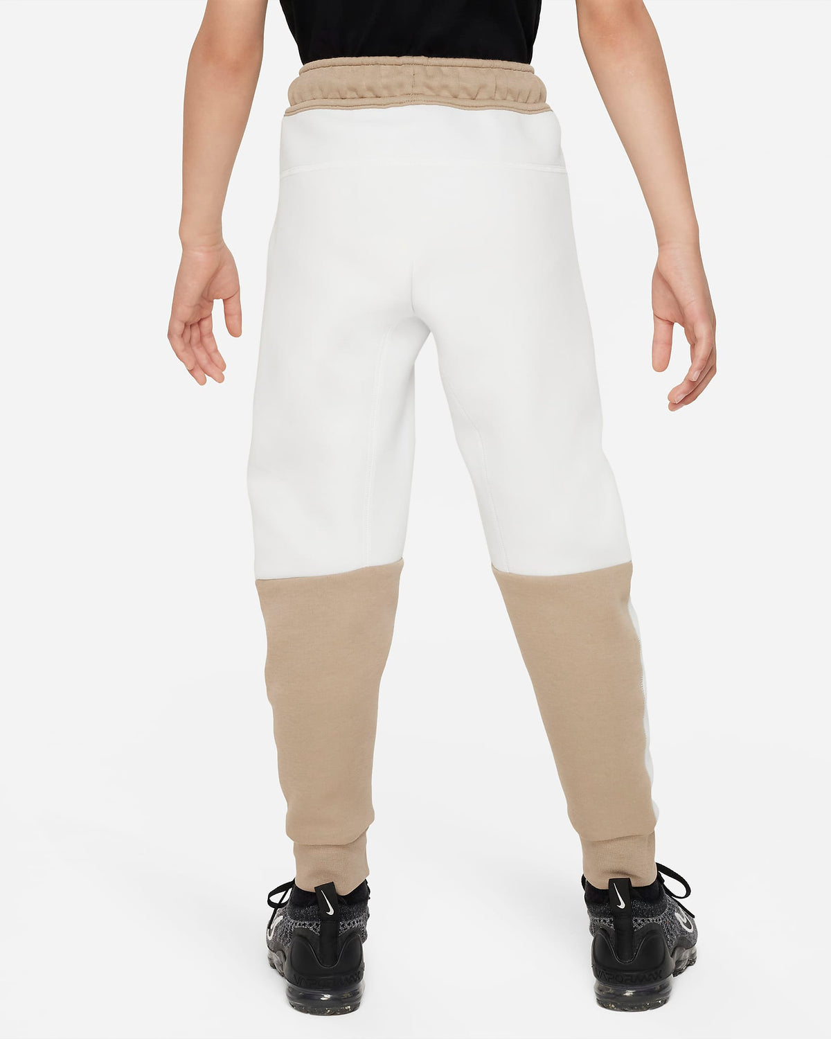 Nike Sportswear Tech Fleece Older Boys' Trousers | Summit White
